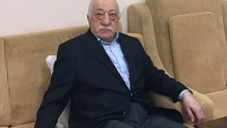 Turquia detém sobrinho de clérigo acusado por tentativa de golpe