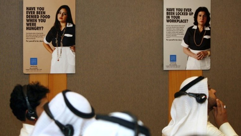 Kuwait é primeiro país do Golfo a fixar salário mínimo para trabalhadores domésticos