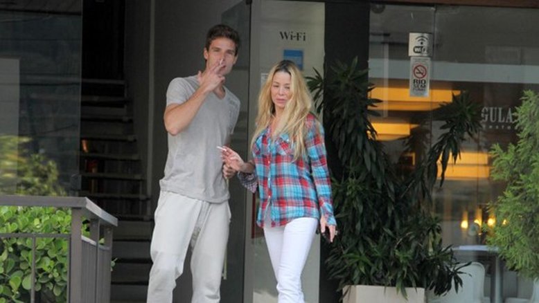 Dani Winits e Jonatas registram Guy