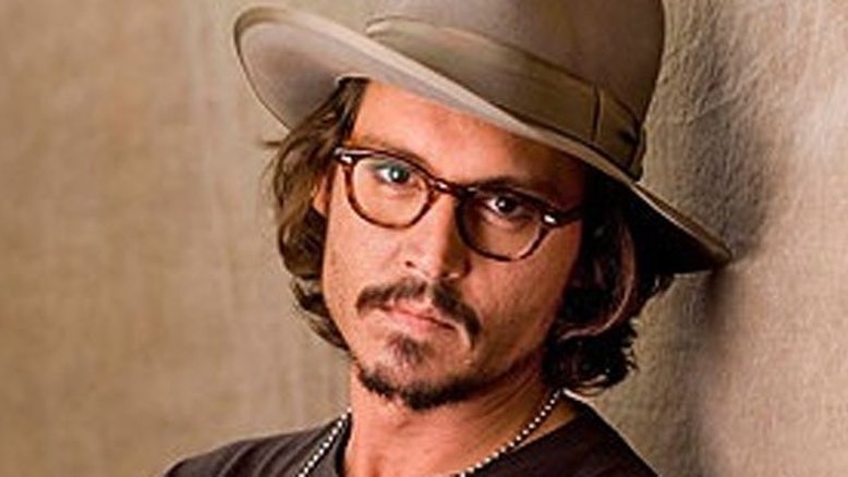 Johnny Depp cai de cavalo em gravação