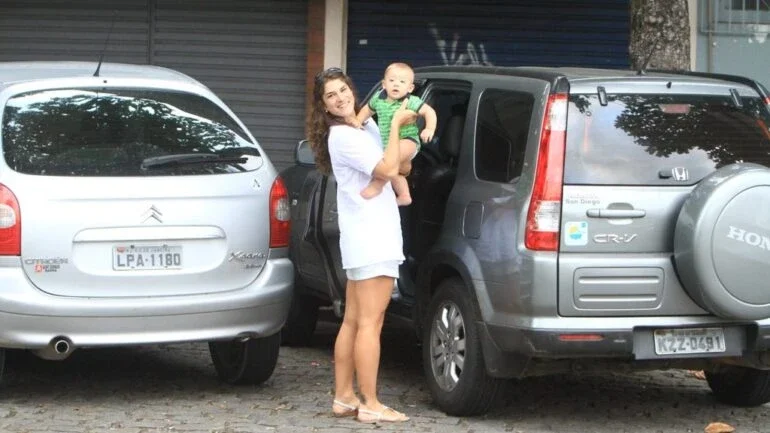 Priscila Fantin com o filho