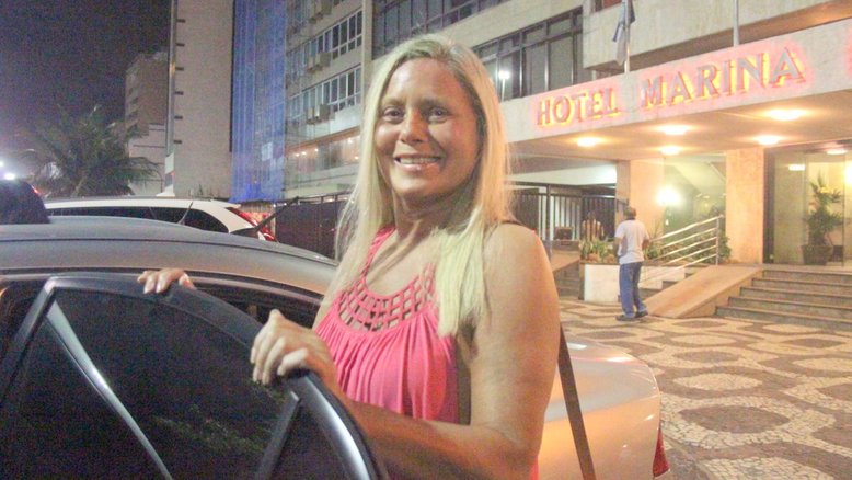 Vera Fischer no salão