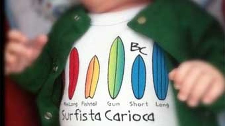 Filho de Luana Piovani é surfista