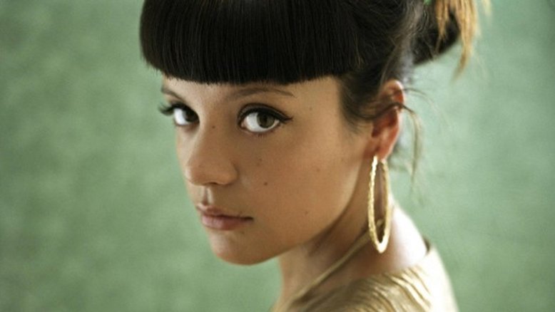 Drogas e álcool: Lily Allen revela vícios que adquiriu durante turnê com Miley Cyrus