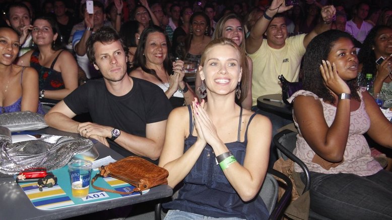 Estrelas em show do Exaltassamba