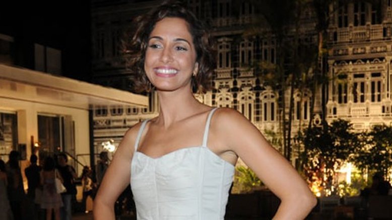 Camila Pitanga de visual novo