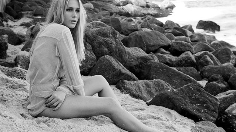 Fiorella Mattheis: linda e decidida