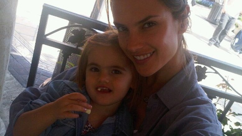 Ale Ambrósio e sua Anja