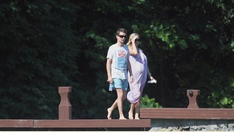 Kate Hudson é mãe de um menino