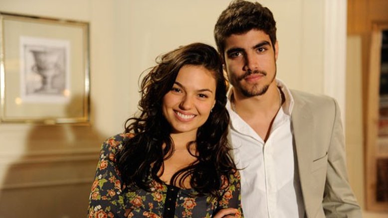 Caio Castro e Ísis Valverde