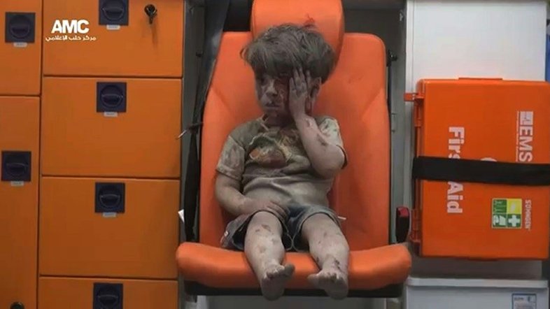 Washington: pequeno Omran é verdadeiro rosto da guerra síria