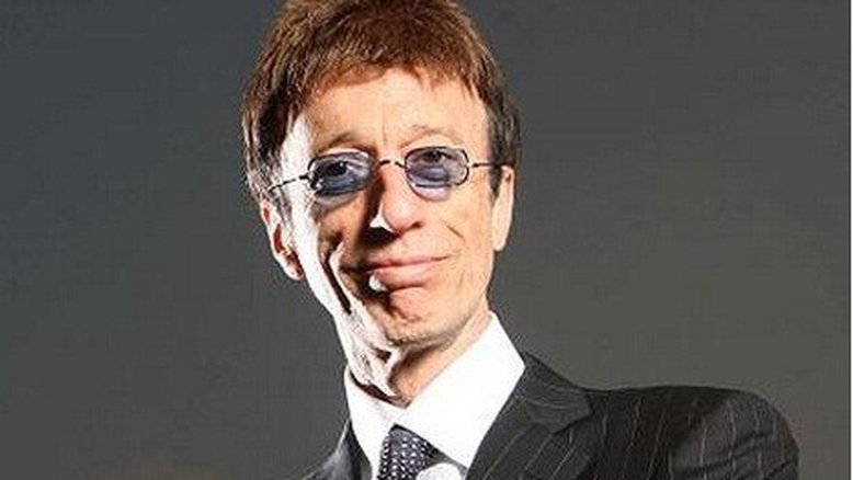 Morre Robin Gibb, vocalista do Bee Gees