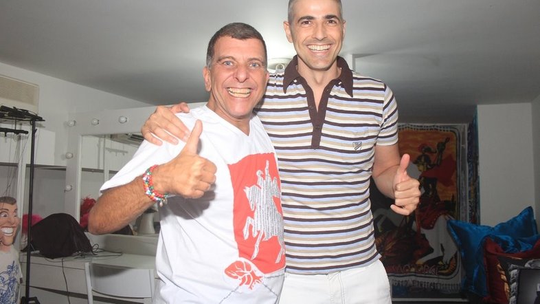 Reynaldo Gianecchini assiste Salve Jorge
