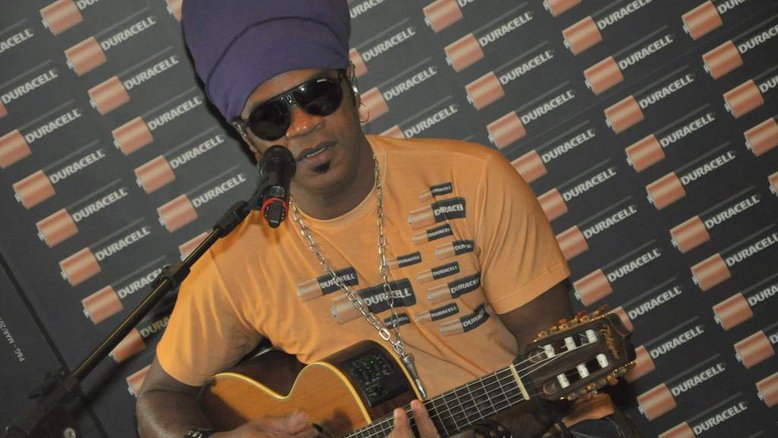Pocket show de Carlinhos Brown