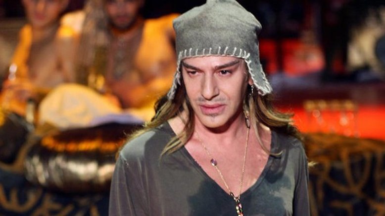 Galliano é demitido da Dior