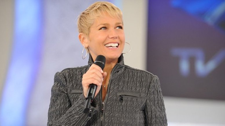 Mãe de Xuxa é operada
