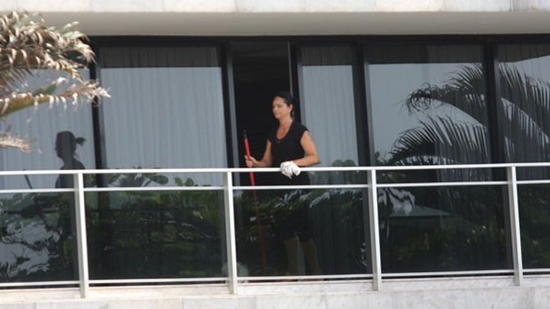 A faxina de Luiza Brunet