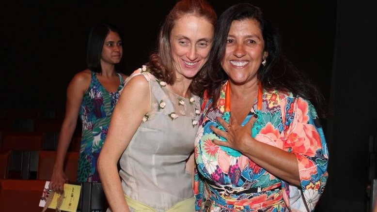 Globais em estreia de teatro