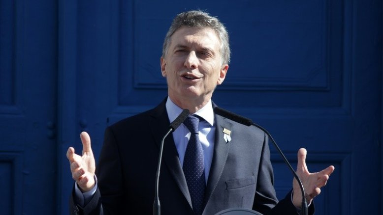 Macri chama crimes da ditadura de guerra suja e diz que Bonafini está 'transtornada'