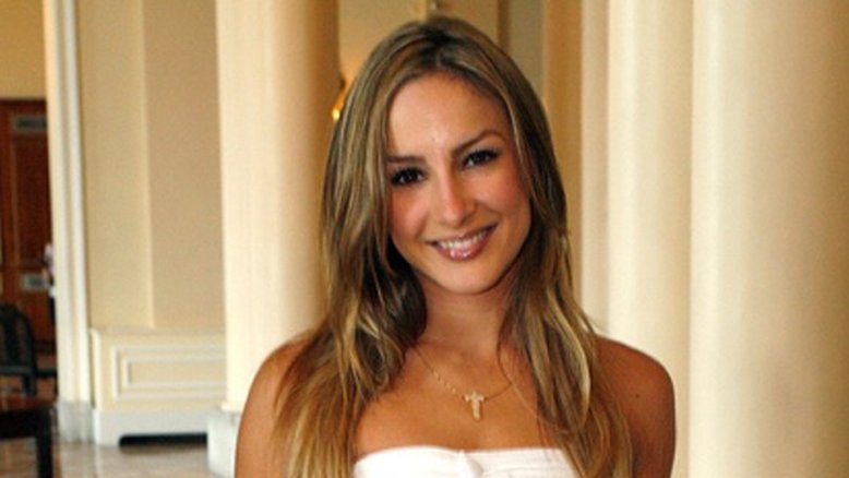 Claudia Leitte fará parte do CQC nesta segunda-feira