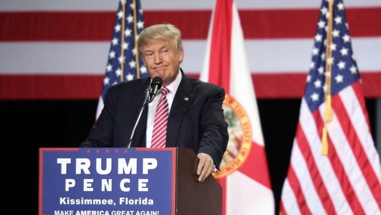 Trump evoca Guerra Fria e promete 'exame exaustivo' de imigrantes