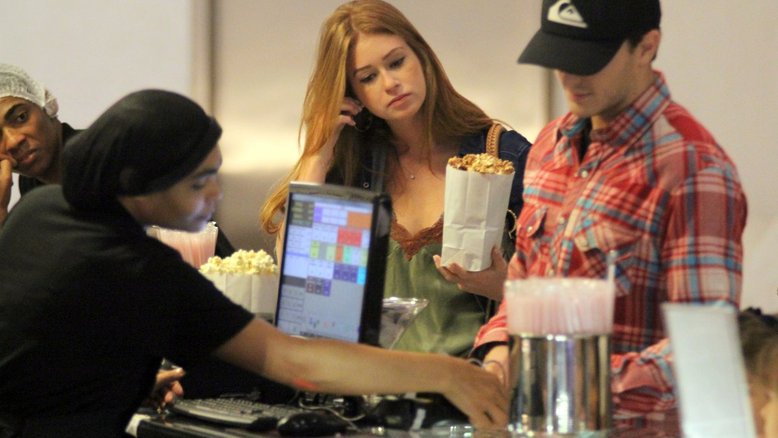 Casal no cinema
