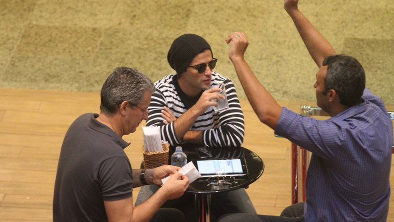 Bruno Gagliasso no shopping