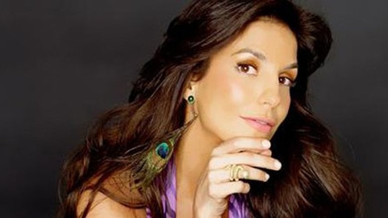 Ivete está internada