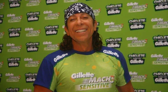Bell Marques sem barba