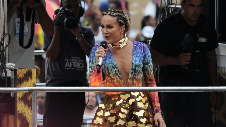 Claudia Leitte no trio elétrico