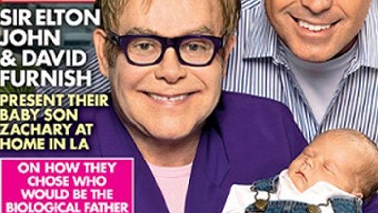 Elton John apresenta o filho