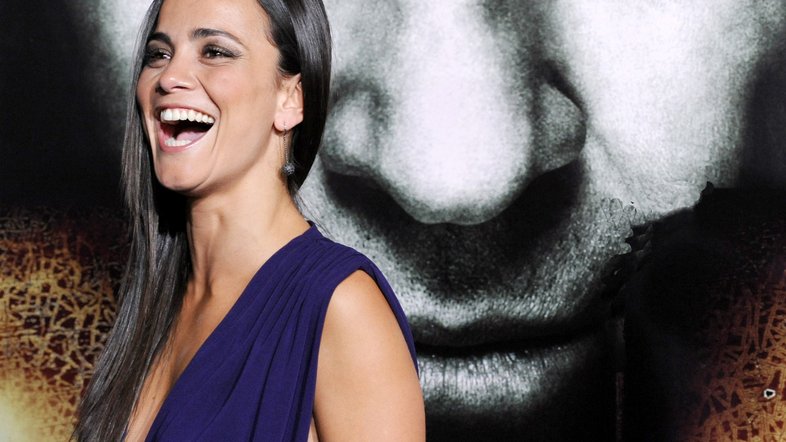 Alice Braga: Nightwalker