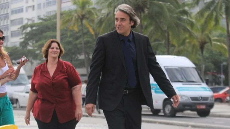 Alexandre Borges e Camila Morgado em cena