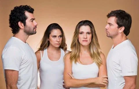 ?O texto aborda a beleza e a mediocridade do dia a dia?