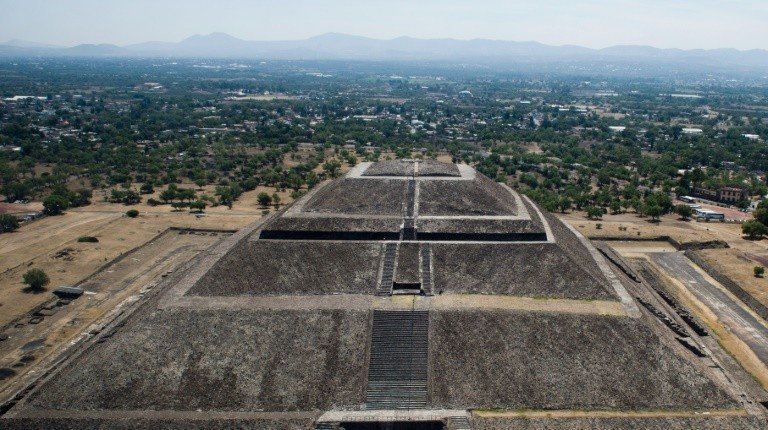 Homem mata mulher e se suicida na pirâmides de Teotihuacan, no México