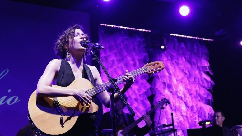 Natalia Lafourcade e Sia se apresentarão nos EUA para apoiar direito ao aborto