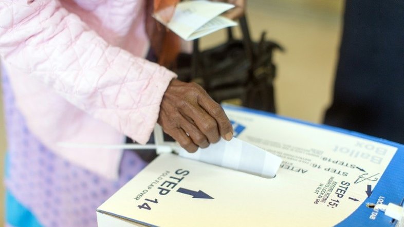 Opositor é eleito prefeito da capital sul-africana