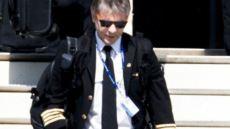 Vocalista do Iron Maiden pilota o primeiro voo comercial da Air Djibouti