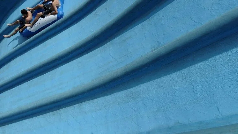 EUA: menino de 10 anos morre no toboágua mais alto do mundo