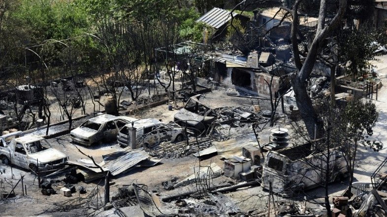 Incêndios arrasam mais de 3 mil hectares no sul da França
