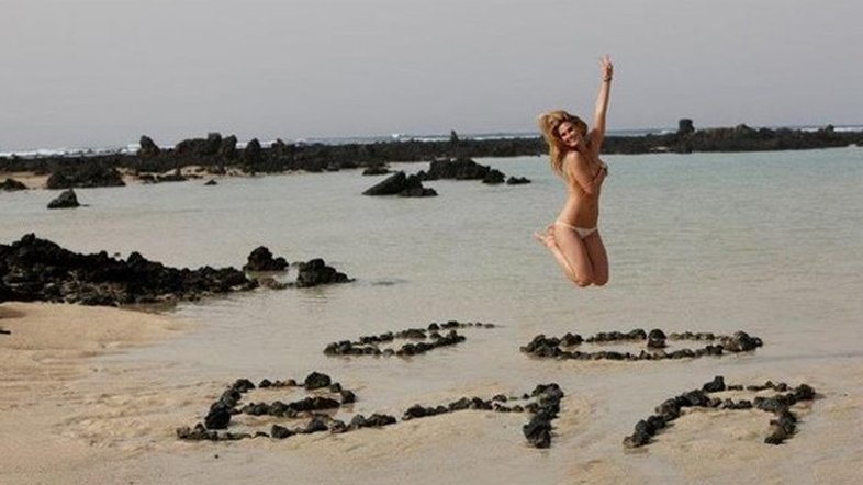 Bar Refaeli: a sereia da praia