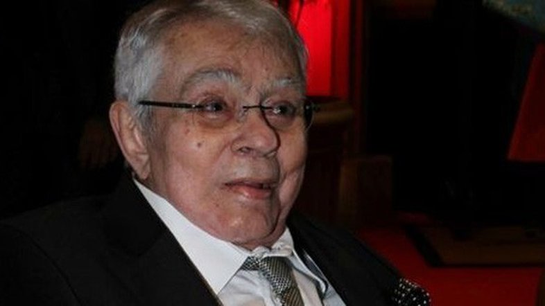 Chico Anysio respira sem aparelho