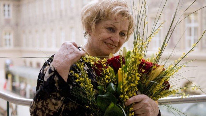 Morreu a ginasta tcheca Vera Caslavska