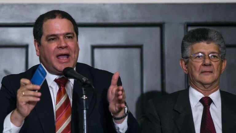 Oposição venezuelana denunciará o poder eleitoral por "bloqueio" de referendo