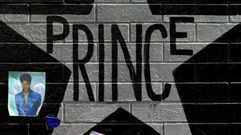 Família anuncia show em homenagem a Prince em outubro
