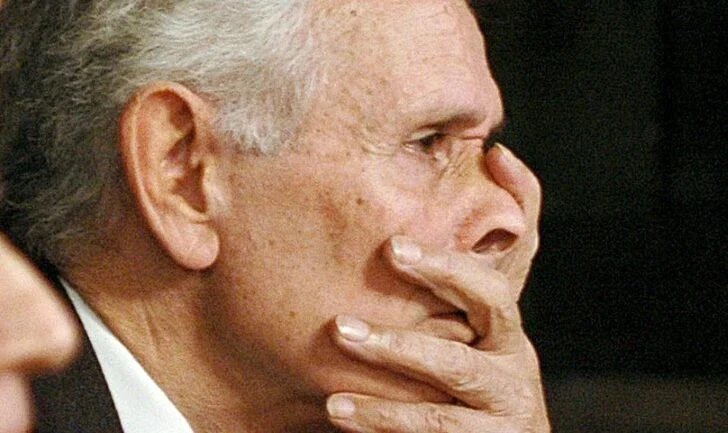 Prisão domiciliar para presos da ditadura cria polêmica na Argentina