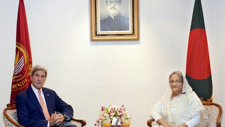 Secretário de Estado americano chega a Bangladesh para reforçar cooperação antiterrorista