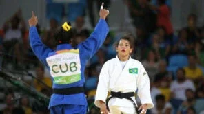 Judoca Sarah Menezes decepciona e deixa o Rio sem medalha