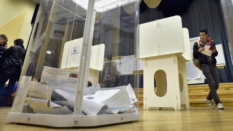 Rússia vota em eleições legislativas com o partido no poder como favorito