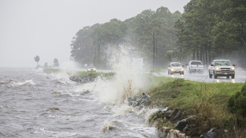 Hermine deixa um morto na Flórida e avança para costa atlântica dos EUA